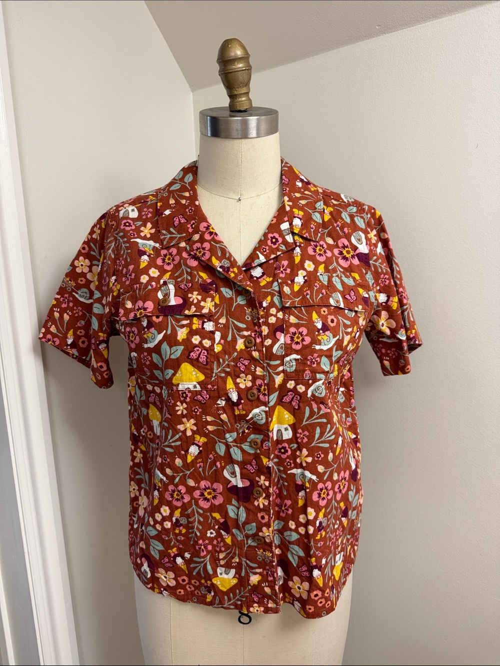 Duluth Rust Floral Button-Up Camp Shirt - xs